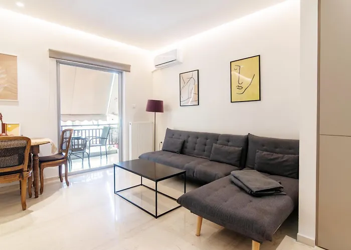Cozy - Bright & New Apart. - Downtown
